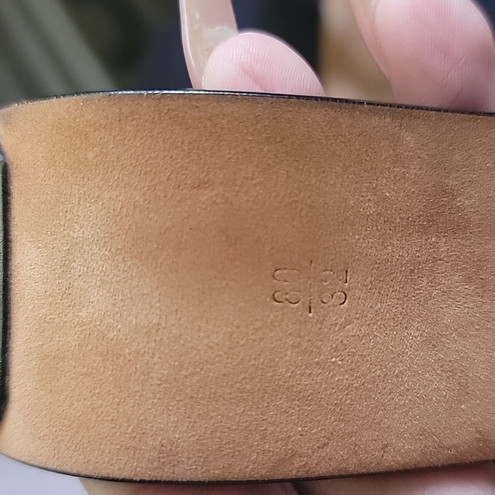 Louis Vuitton Black Belt with Brass Buckle Size 32 - Picture 4 of 10